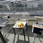 Seaview Penthouse Apartment *